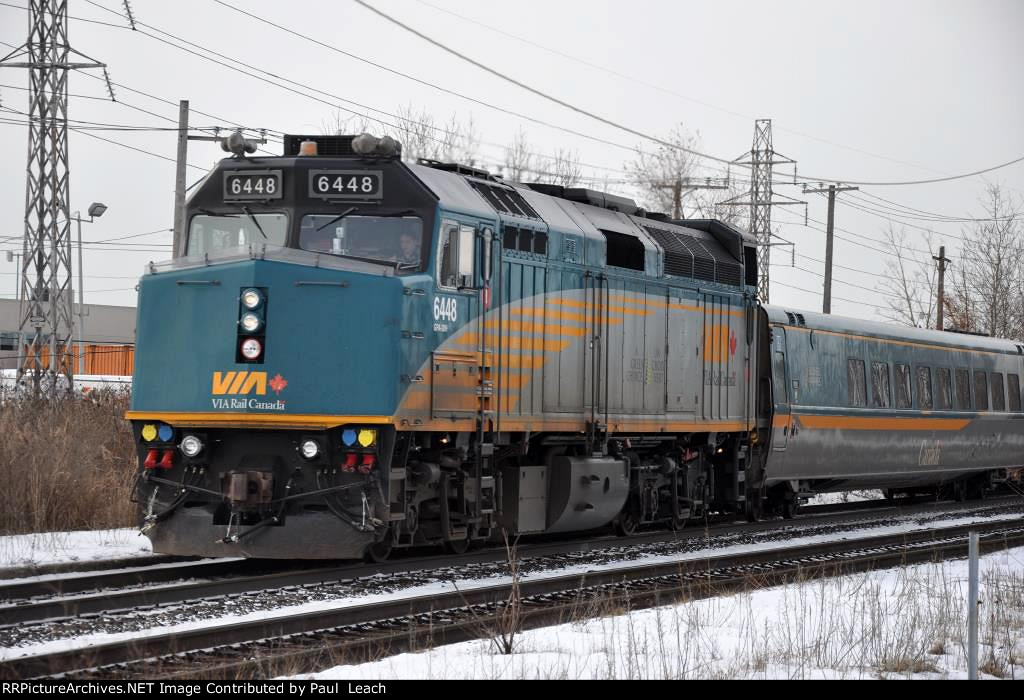 Eastbound Corridor passenger train comes into the station